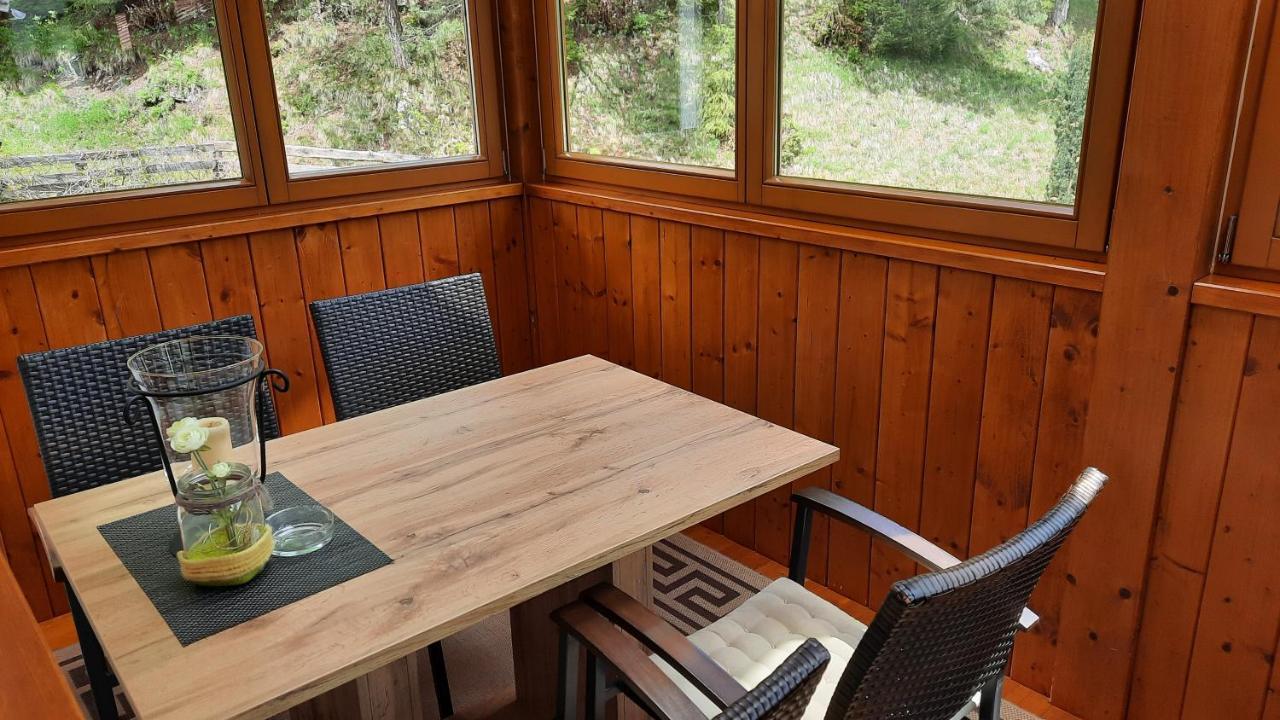 Gaestehaus Almrausch, Ferienanlage Mit Pool Nassereith Eksteriør billede