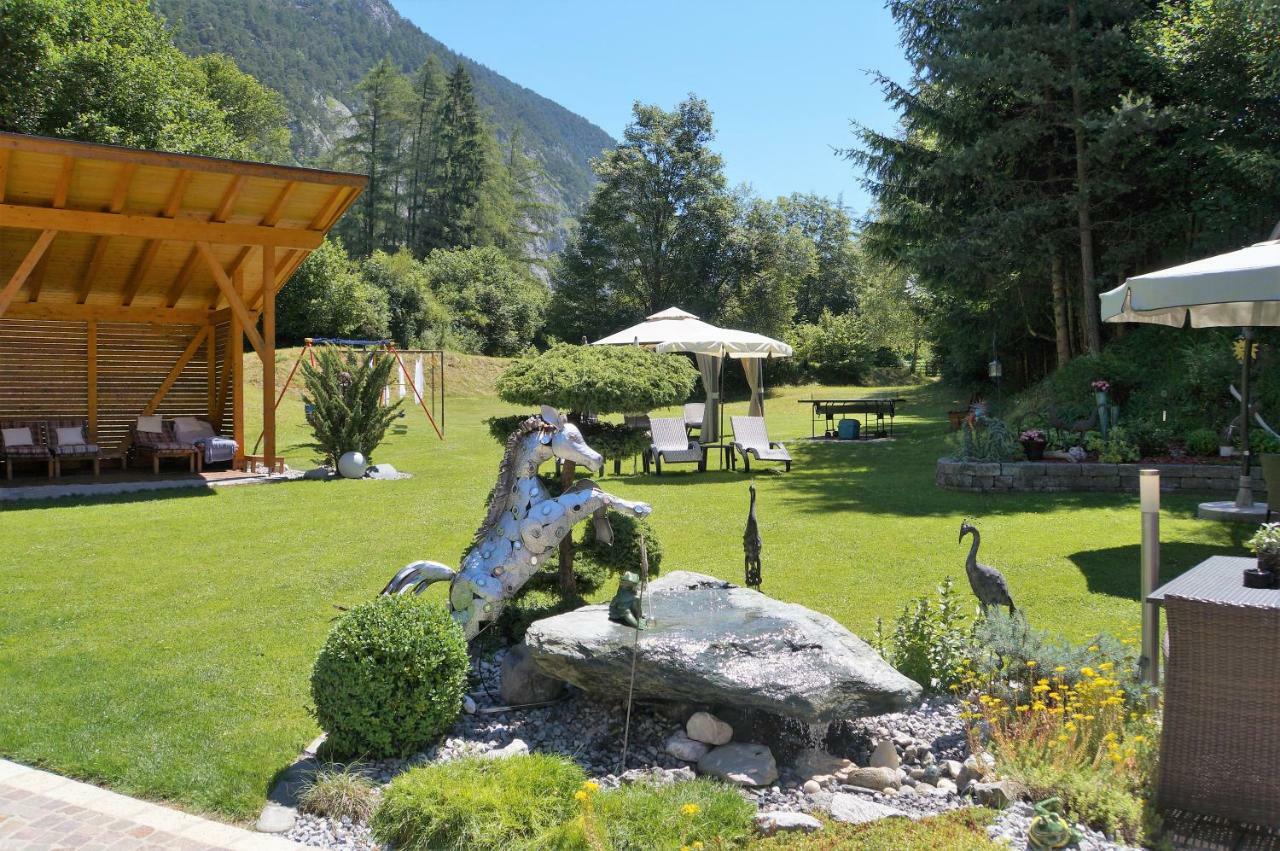 Gaestehaus Almrausch, Ferienanlage Mit Pool Nassereith Eksteriør billede