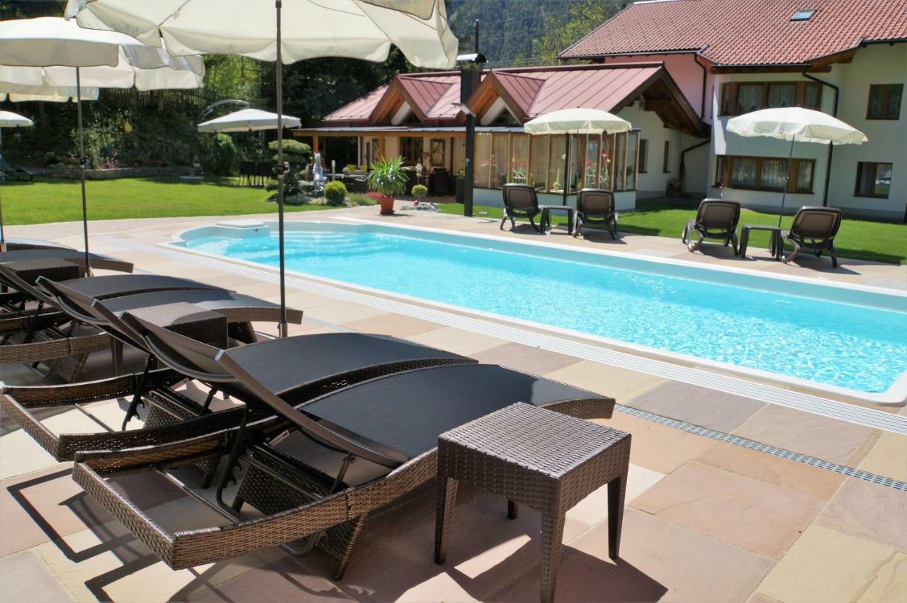 Gaestehaus Almrausch, Ferienanlage Mit Pool Nassereith Eksteriør billede