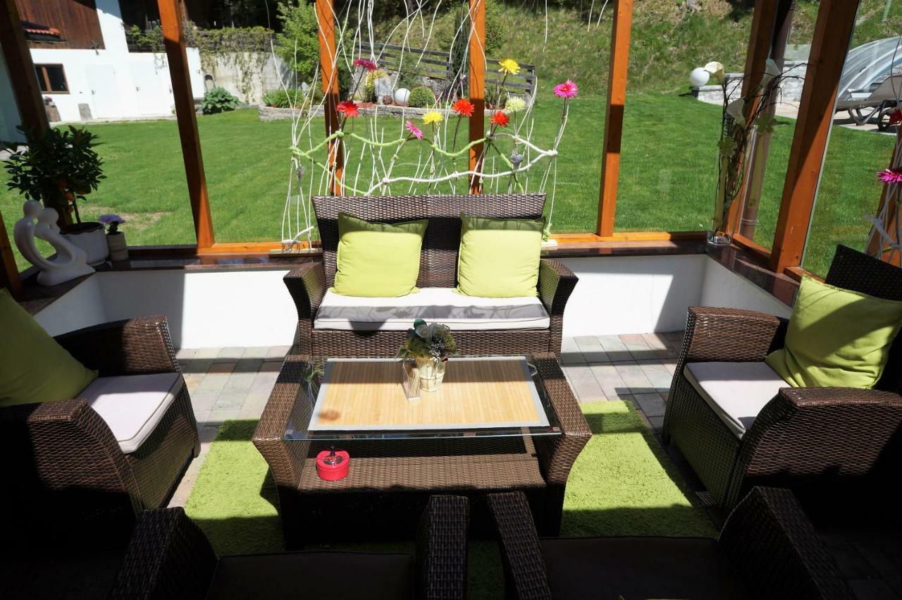 Gaestehaus Almrausch, Ferienanlage Mit Pool Nassereith Eksteriør billede