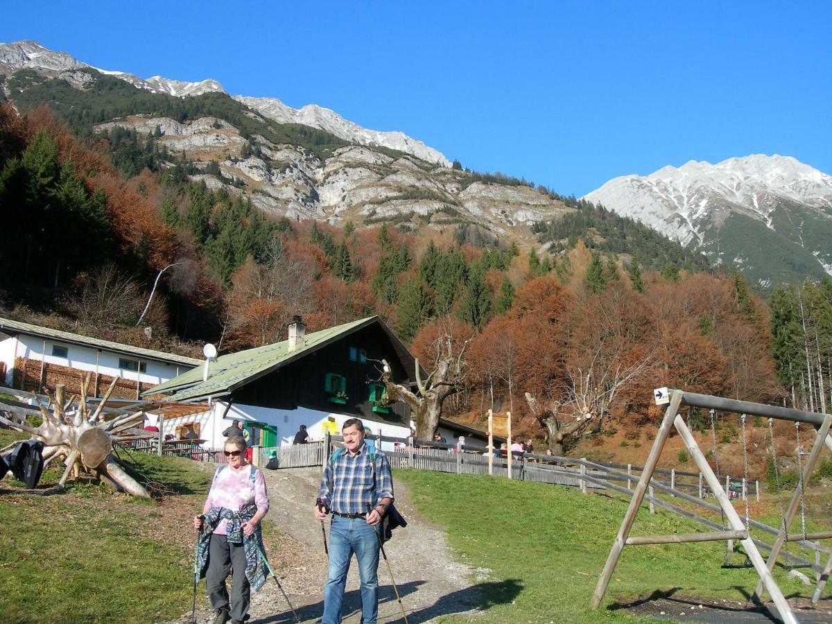 Gaestehaus Almrausch, Ferienanlage Mit Pool Nassereith Eksteriør billede